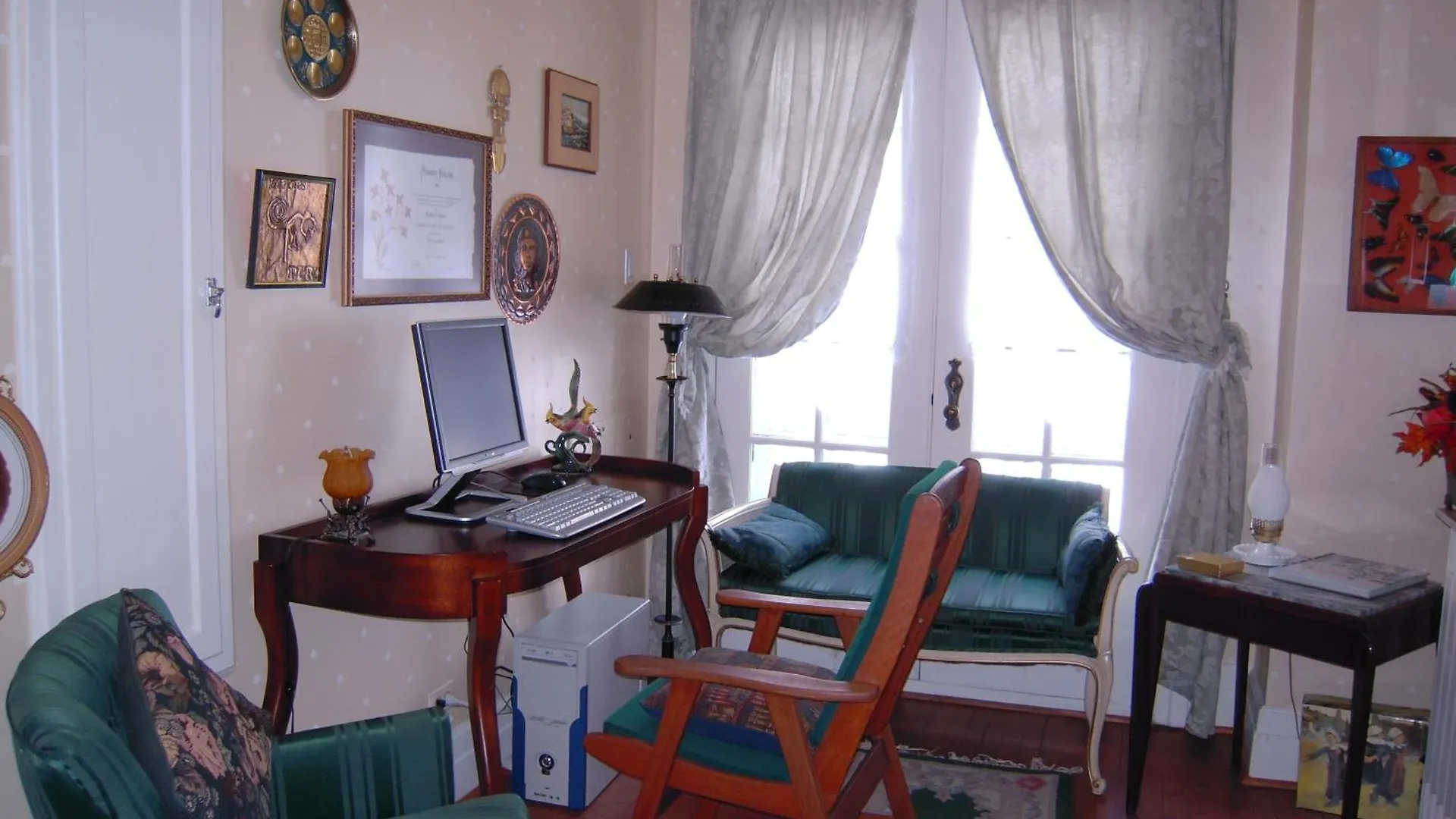 L'Arvidienne Couette Et Cafe Quebec City Bed & Breakfast