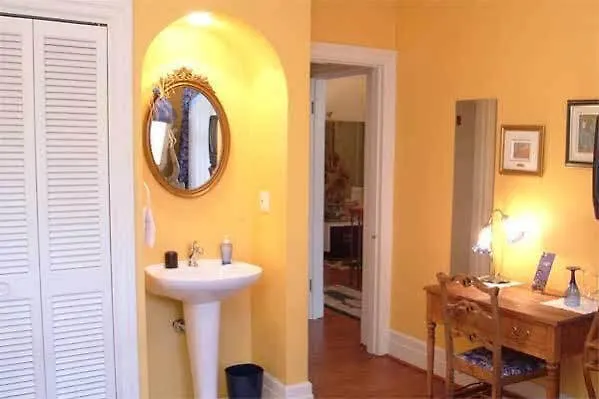 L'Arvidienne Couette Et Cafe Quebec City Bed & Breakfast