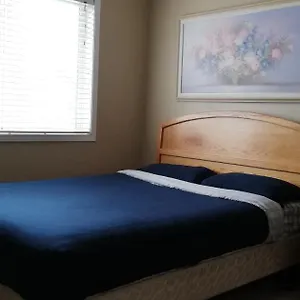 San Yin Homestay Private Bedroom With Private Washroom Séjour chez l'habitant Calgary