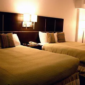 Hotel Plaza By Fairbridge